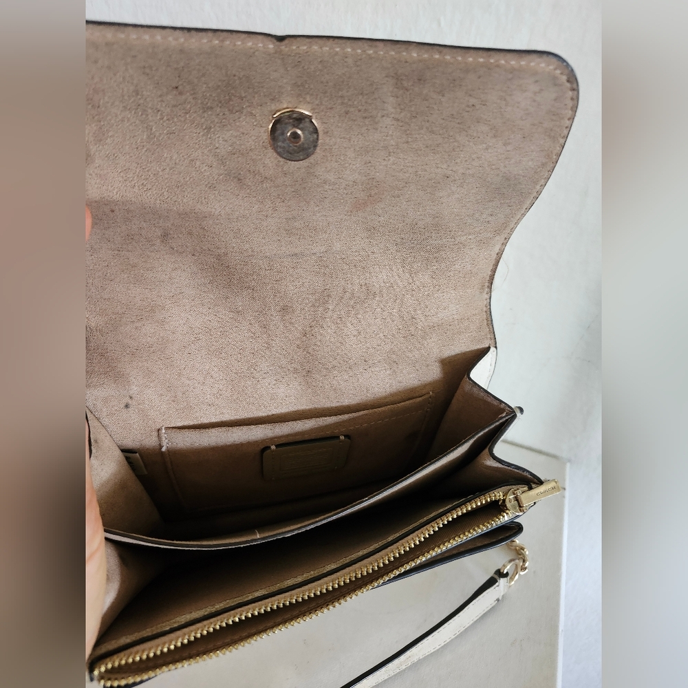 Coach Beige Signature Canvas Chain Crossbody Bag - Picture 4 of 13
